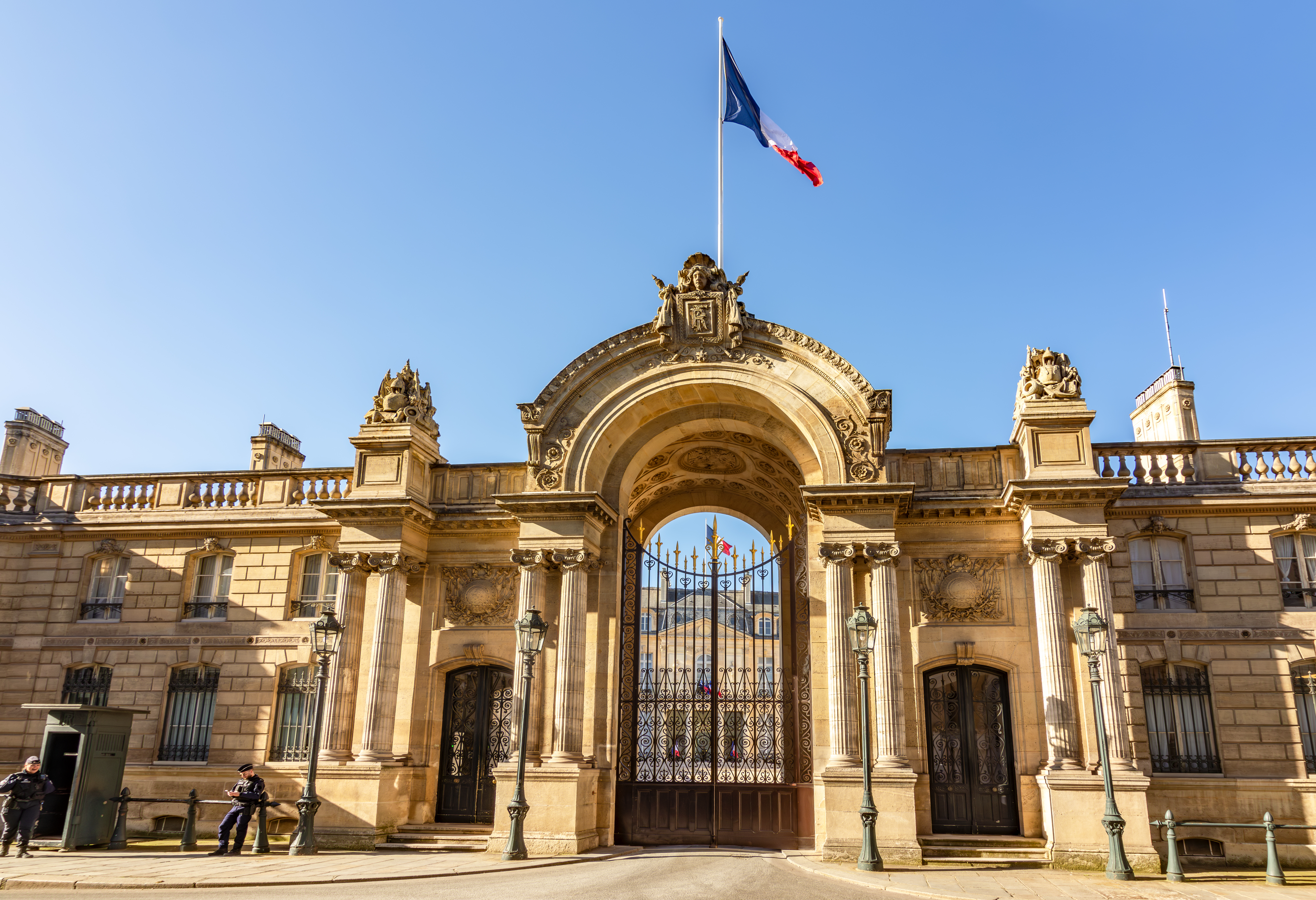 L’EFFONDREMENT…